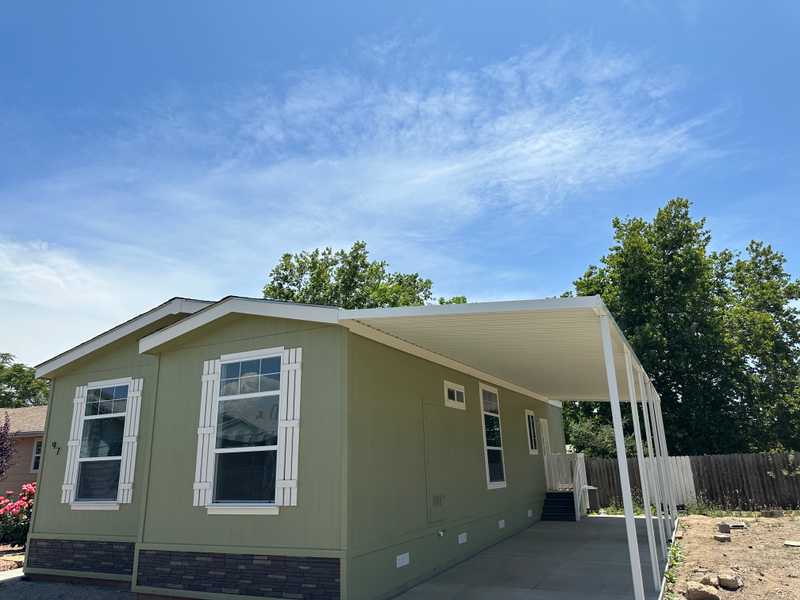 Space 97 Carport