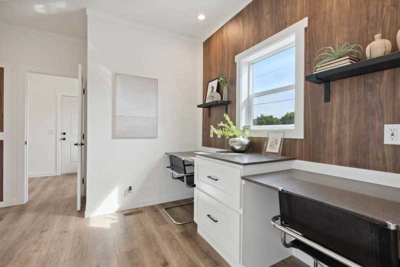 Space 216 Interior Photo