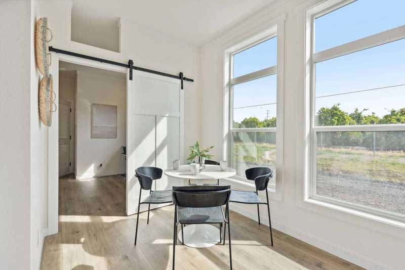 Space 216 Interior Photo