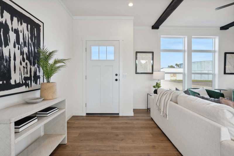 Space 216 Interior Photo